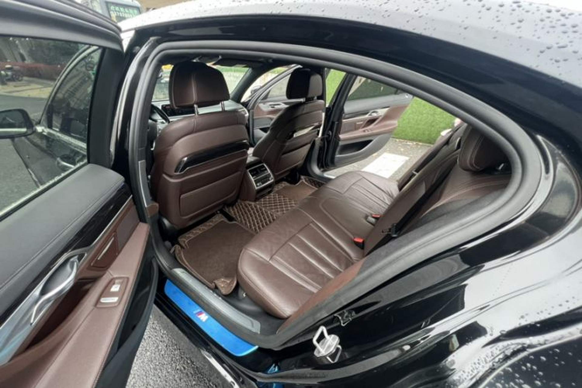 Used BMW 7 Series 2018 730Li Leading Model M Sport Package Interior 3