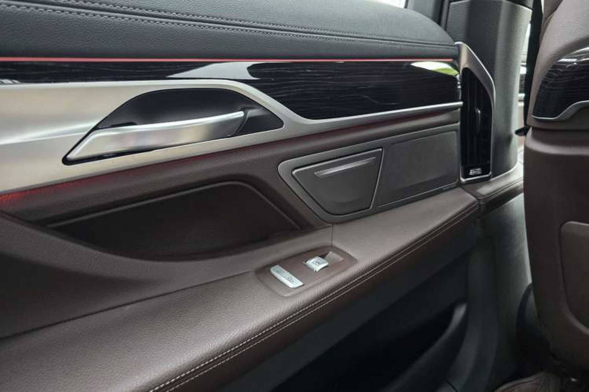 Used BMW 7 Series 2018 730Li Leading Model M Sport Package Interior 5