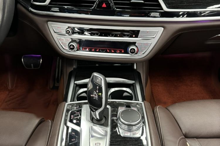 Used BMW 7 Series 2018 730Li Luxury Edition M Sport Package Interior 7