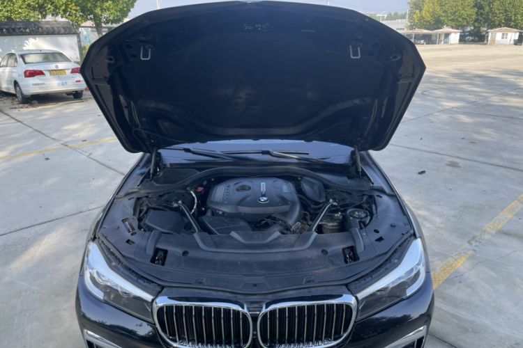 Used BMW 7 Series 2018 730Li Leading Model M Sport Package Interior 9