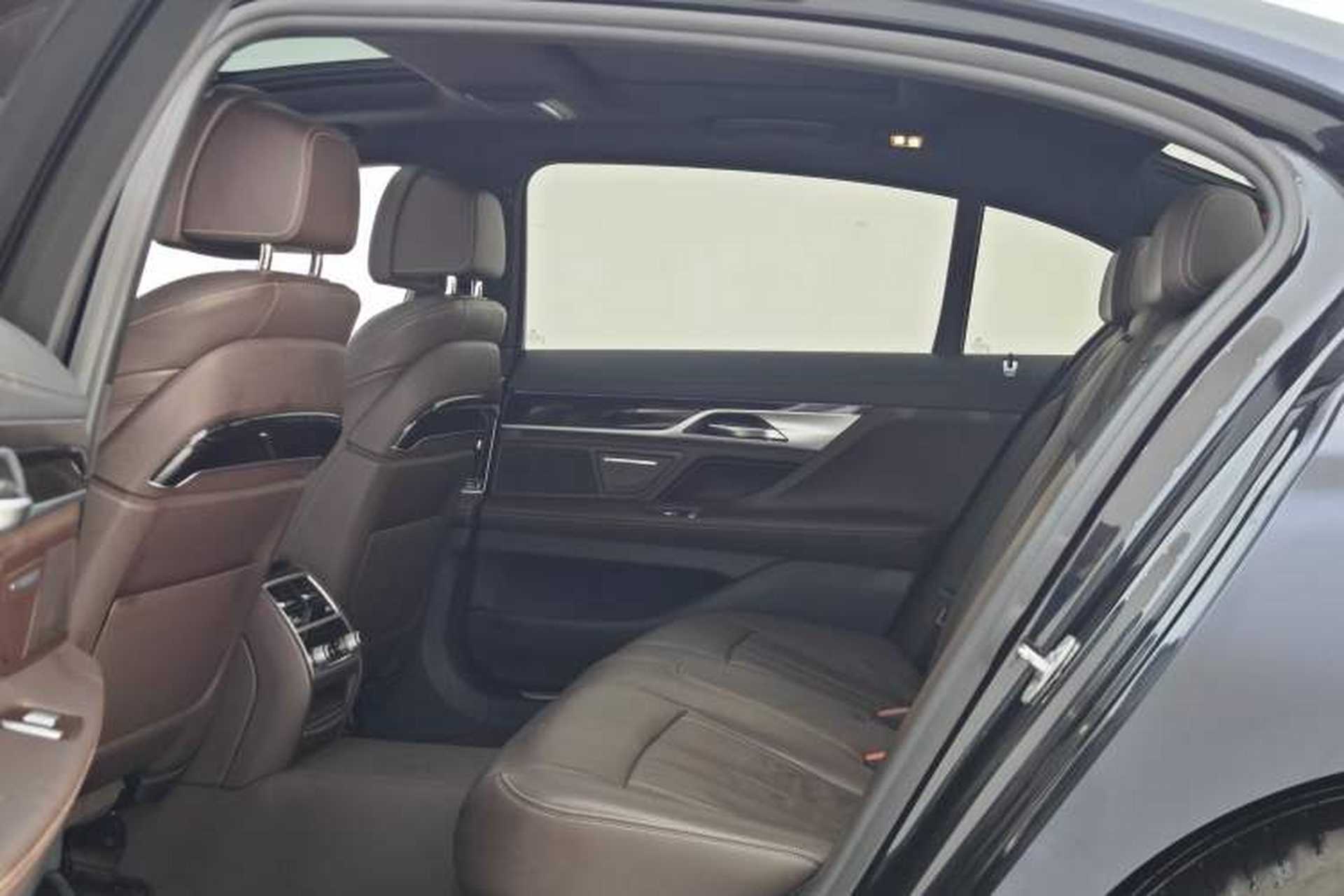 Used BMW 7 Series 2018 730Li Leading Model M Sport Package Interior 9