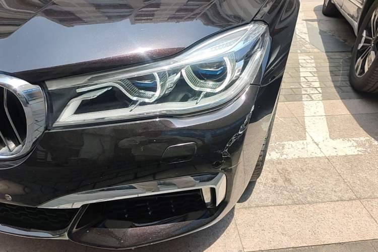Used BMW 7 Series 2018 740Li xDrive Luxury Edition M Sport Package Left Front Headlight