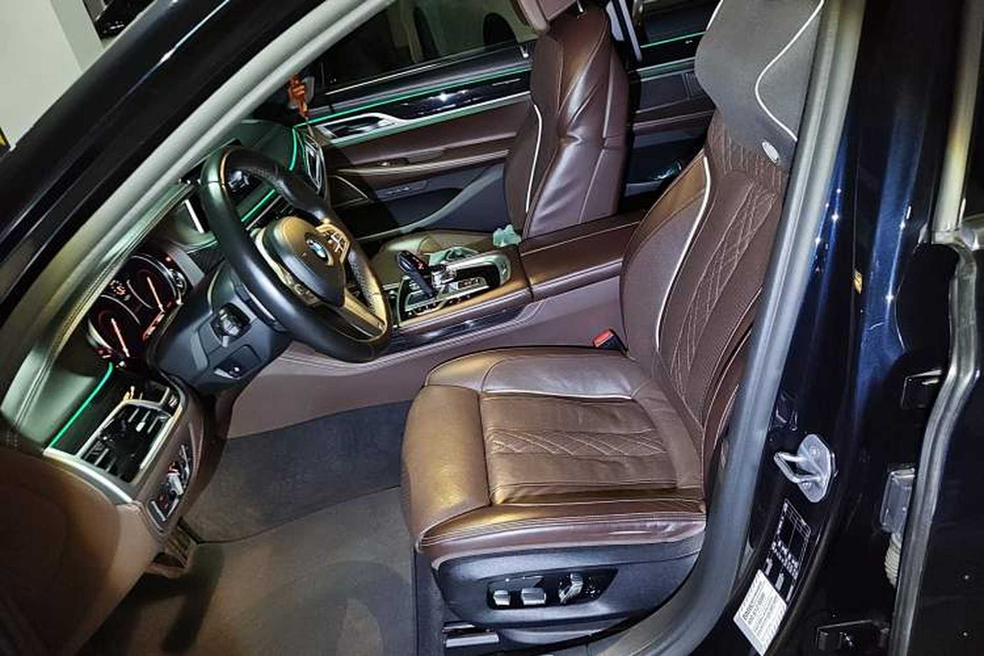 Used BMW 7 Series 2018 730Li Luxury Edition M Sport Package Left Front Seat