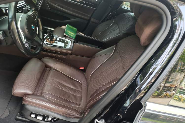 Used BMW 7 Series 2018 730Li Luxury Edition M Sport Package Left Front Seat