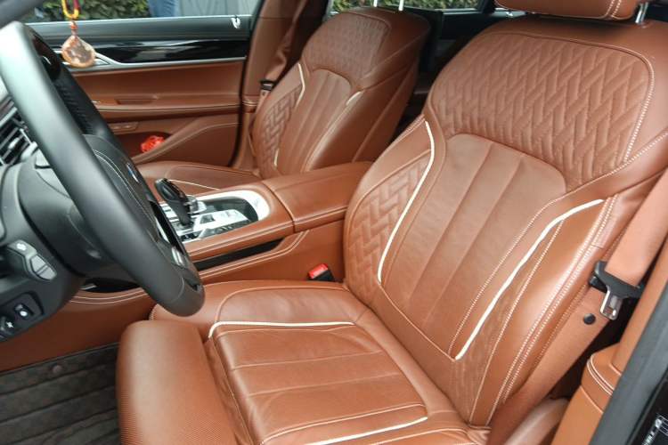 Used BMW 7 Series 2018 740Li xDrive Luxury Edition Excellence Package Left Front Seat