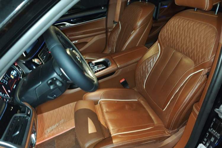 Used BMW 7 Series 2018 740Li xDrive Luxury Edition M Sport Package Left Front Seat