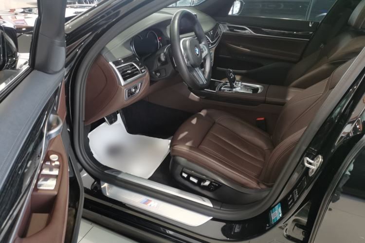 Used BMW 7 Series 2018 730Li Leading Model M Sport Package Left Front Seat