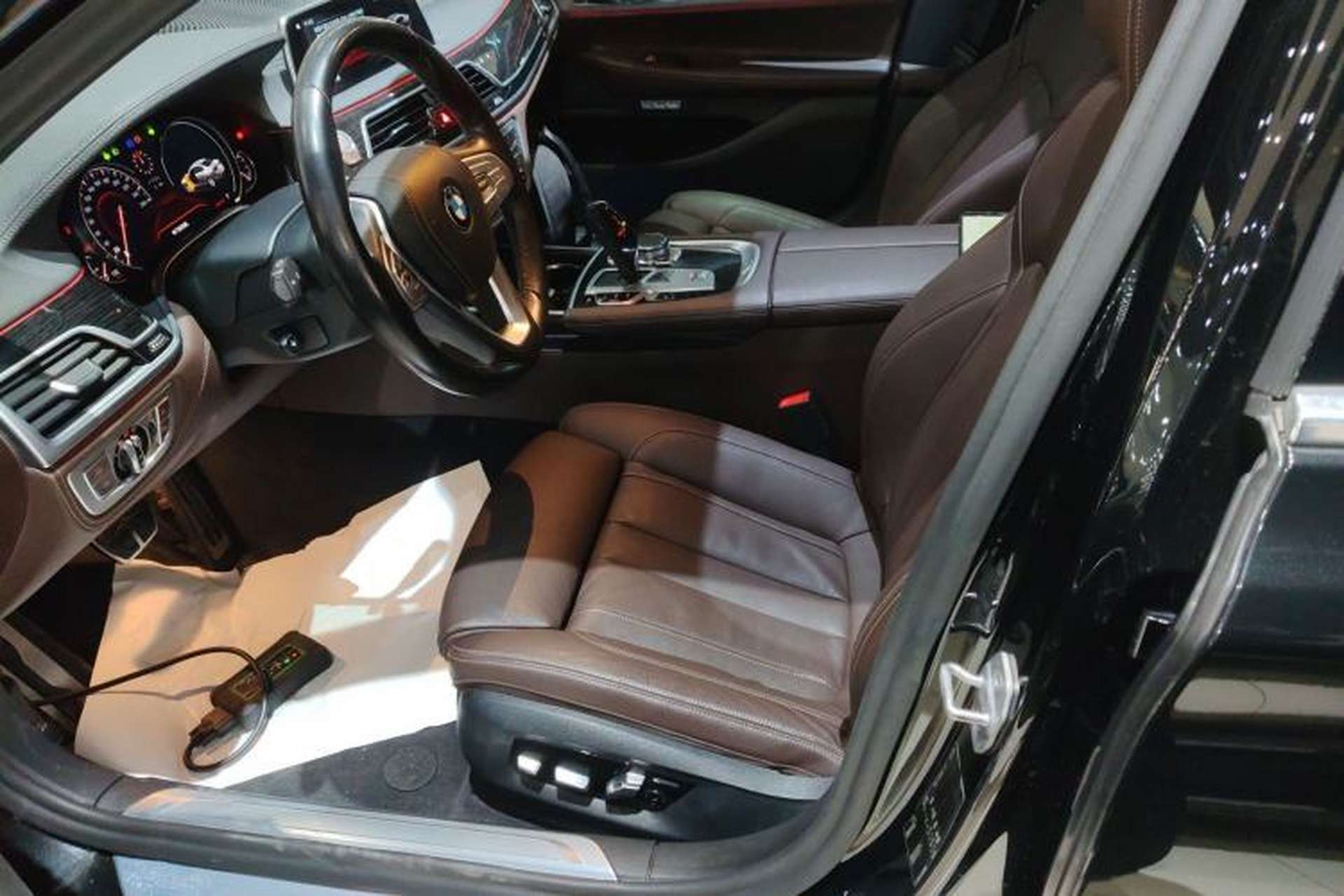Used BMW 7 Series 2018 730Li Leading Model M Sport Package Left Front Seat