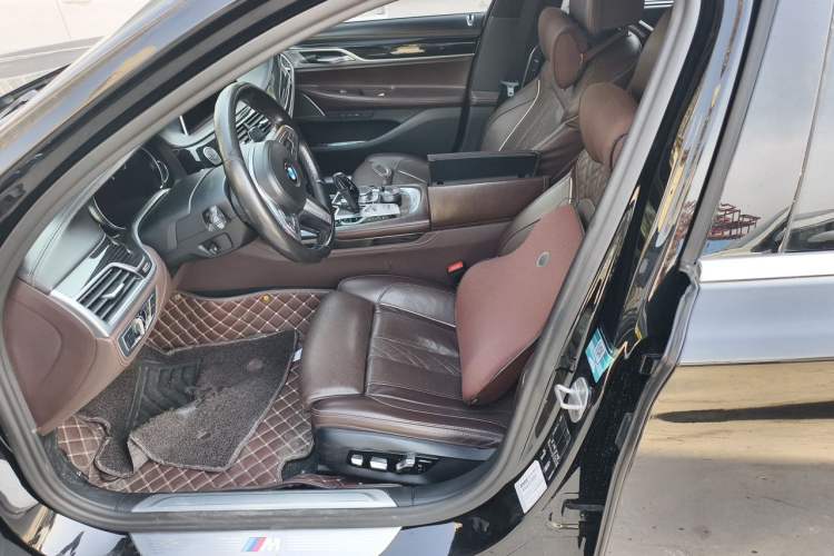Used BMW 7 Series 2018 730Li Luxury Edition M Sport Package Left Front Seat