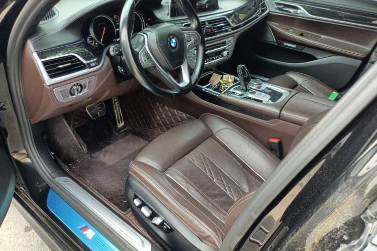 Used BMW 7 Series 2018 740Li M Sport Package Leading Model Left Front Seat