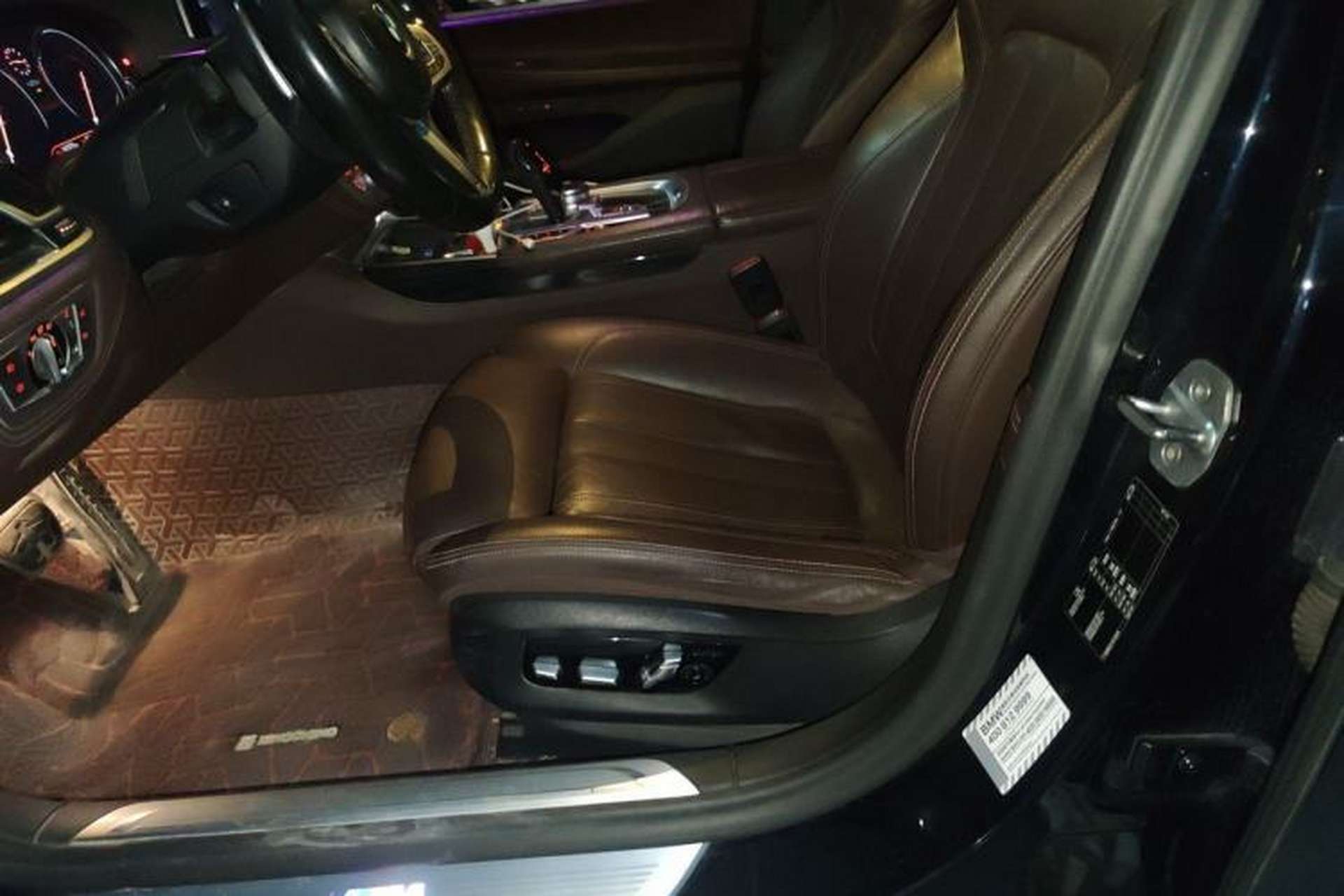 Used BMW 7 Series 2018 730Li Leading Model M Sport Package Left Front Seat