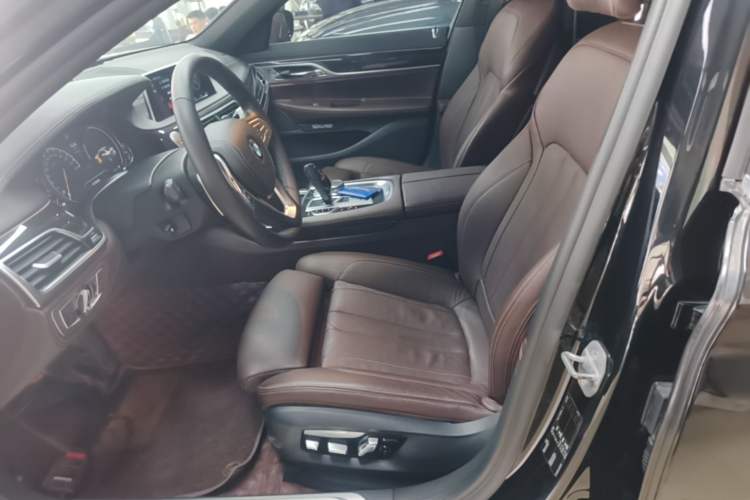 Used BMW 7 Series 2018 730Li Leading Model M Sport Package Left Front Seat