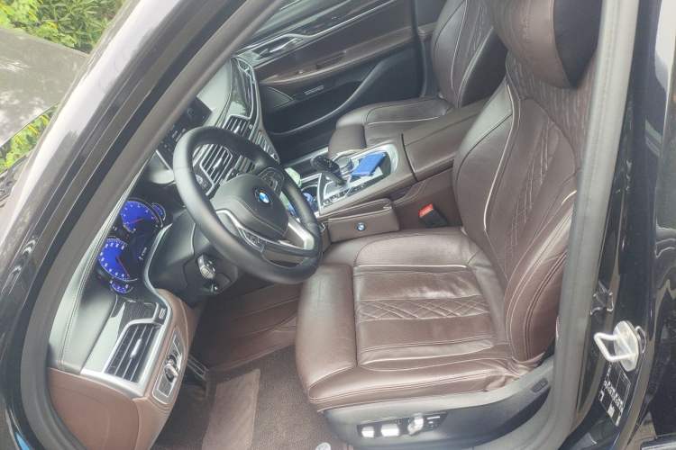 Used BMW 7 Series 2018 740Li M Sport Package Leading Model Left Front Seat