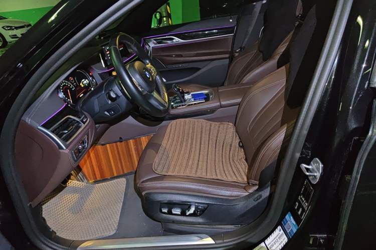 Used BMW 7 Series 2018 730Li Leading Model M Sport Package Left Front Seat