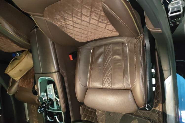 Used BMW 7 Series 2018 730Li Luxury Edition M Sport Package Left Front Seat