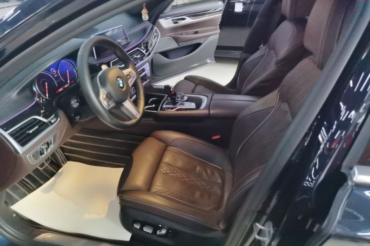 Used BMW 7 Series 2018 740Li M Sport Package Leading Model Left Front Seat