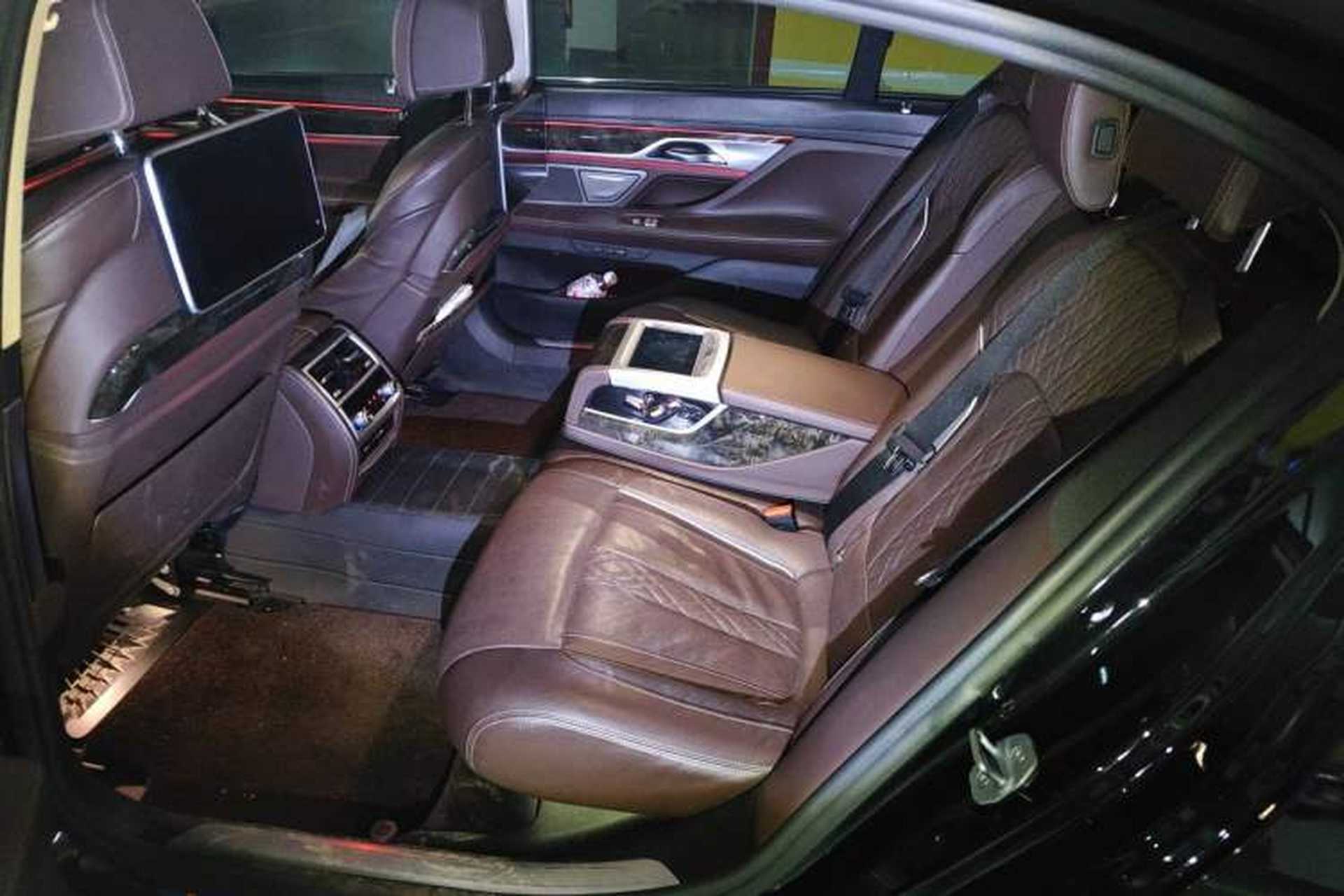 Used BMW 7 Series 2018 730Li Luxury Model Excellence Package Left Rear Seat