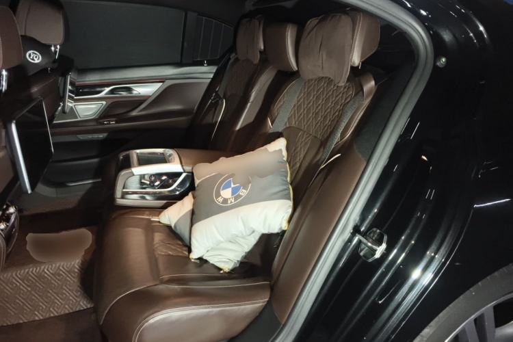 Used BMW 7 Series 2018 740Li M Sport Package Leading Model Left Rear Seat