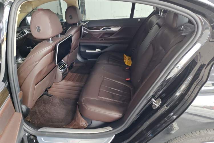 Used BMW 7 Series 2018 730Li Leading Model Excellence Package Left Rear Seat
