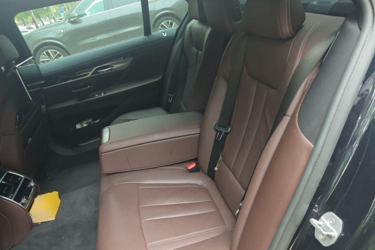 Used BMW 7 Series 2018 730Li Leading Model M Sport Package Left Rear Seat