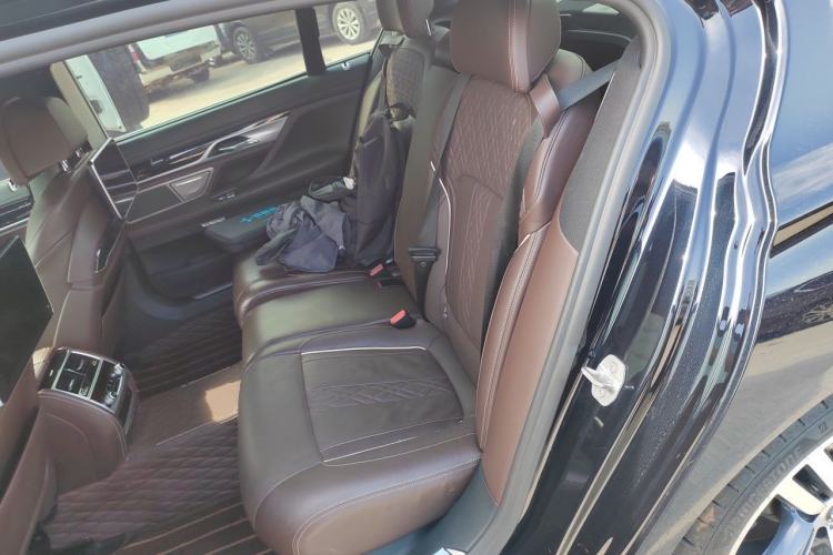 Used BMW 7 Series 2018 740Li M Sport Package Leading Model Left Rear Seat