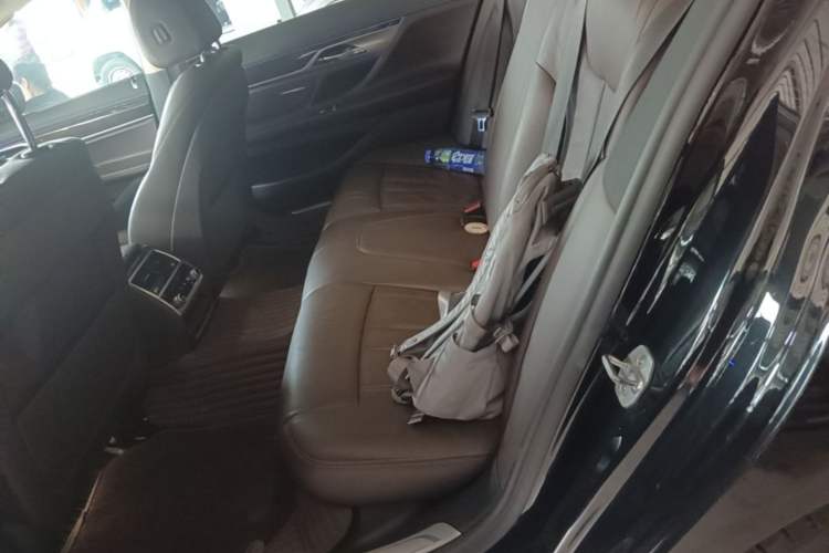 Used BMW 7 Series 2018 730Li Leading Model Excellence Package Left Rear Seat