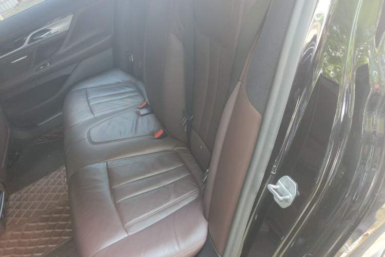 Used BMW 7 Series 2018 730Li Leading Model M Sport Package Left Rear Seat