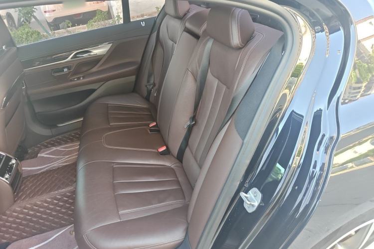 Used BMW 7 Series 2018 730Li Leading Model Excellence Package Left Rear Seat