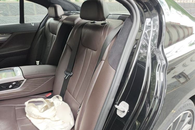 Used BMW 7 Series 2018 730Li Luxury Edition M Sport Package Left Rear Seat