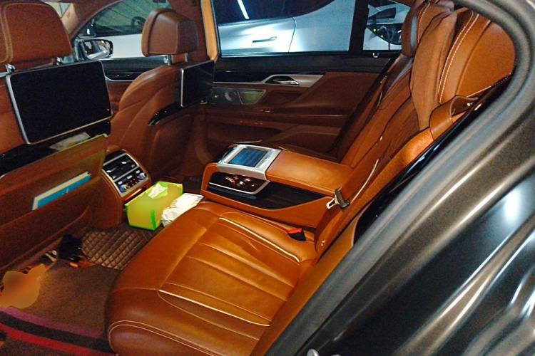 Used BMW 7 Series 2018 740Li xDrive Luxury Edition M Sport Package Left Rear Seat