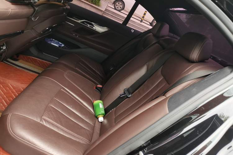 Used BMW 7 Series 2018 730Li Leading Model M Sport Package Left Rear Seat