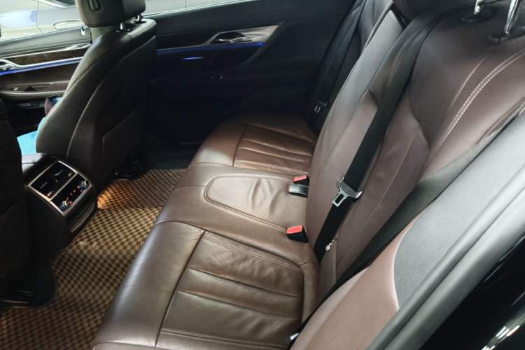 Used BMW 7 Series 2018 730Li Leading Model Excellence Package Left Rear Seat