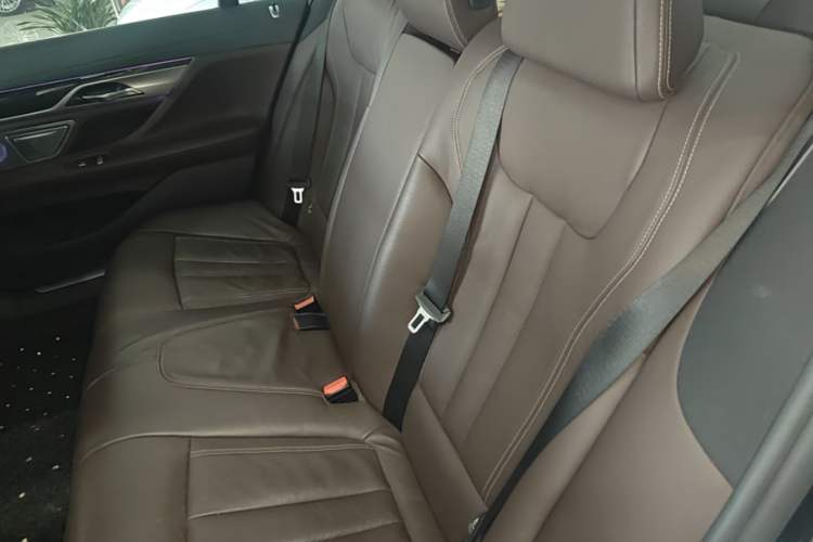 Used BMW 7 Series 2018 730Li Leading Model M Sport Package Left Rear Seat