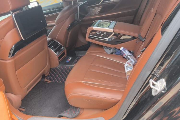 Used BMW 7 Series 2018 740Li xDrive Luxury Edition M Sport Package Left Rear Seat