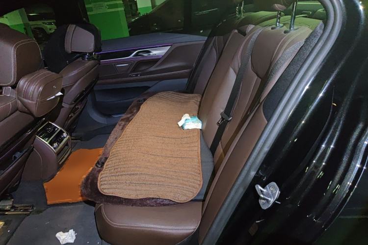 Used BMW 7 Series 2018 730Li Leading Model M Sport Package Left Rear Seat