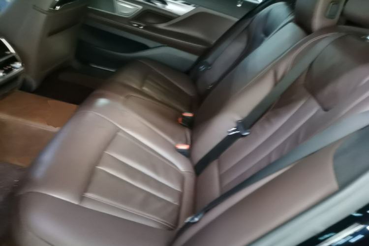 Used BMW 7 Series 2018 730Li Leading Model M Sport Package Left Rear Seat