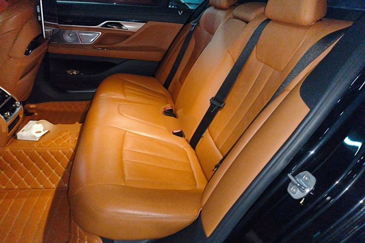 Used BMW 7 Series 2018 730Li Leading Model M Sport Package Left Rear Seat