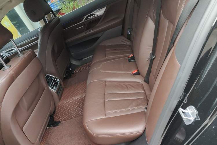 Used BMW 7 Series 2018 730Li Leading Model Excellence Package Left Rear Seat