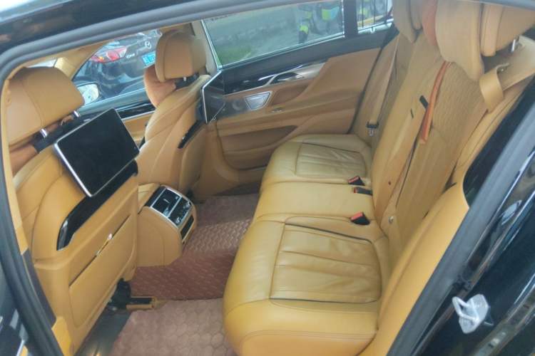 Used BMW 7 Series 2018 740Li M Sport Package Leading Model Left Rear Seat