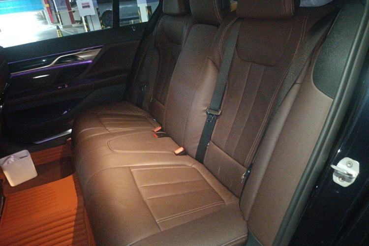 Used BMW 7 Series 2018 730Li Leading Model M Sport Package Left Rear Seat