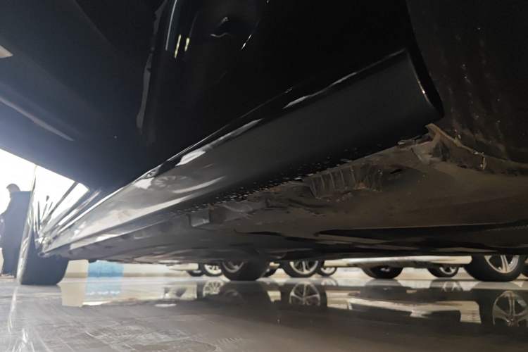 Used BMW 7 Series 2018 730Li Leading Model M Sport Package Left Side Sill