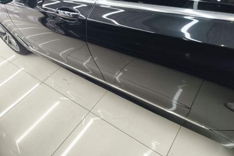 Used BMW 7 Series 2018 730Li Luxury Edition M Sport Package Left Side Sill