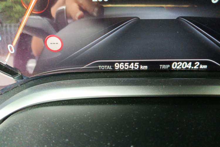 Used BMW 7 Series 2018 730Li Luxury Edition M Sport Package Odometer Close Up
