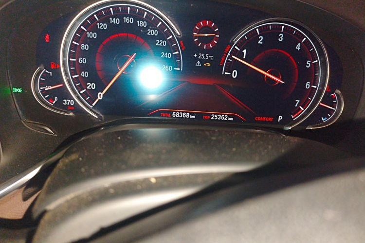 Used BMW 7 Series 2018 740Li Leading Model Excellence Package Odometer Close Up