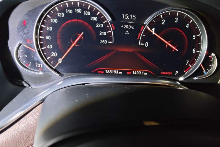 Used BMW 7 Series 2018 730Li Leading Model Excellence Package Odometer Close Up