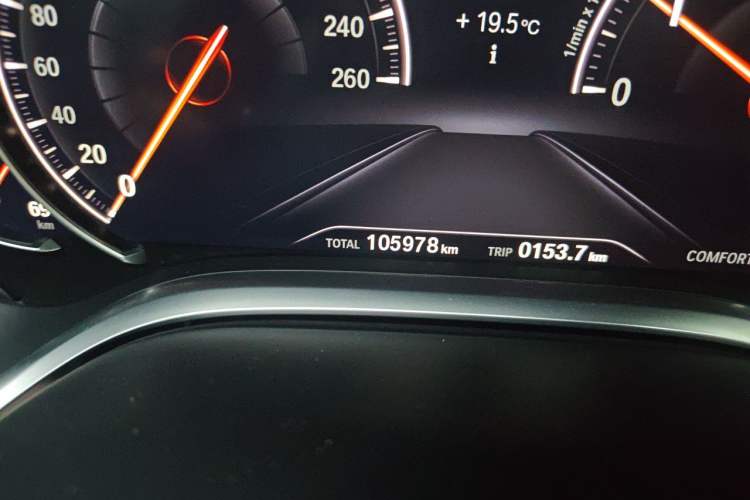 Used BMW 7 Series 2018 730Li Leading Model M Sport Package Odometer Close Up