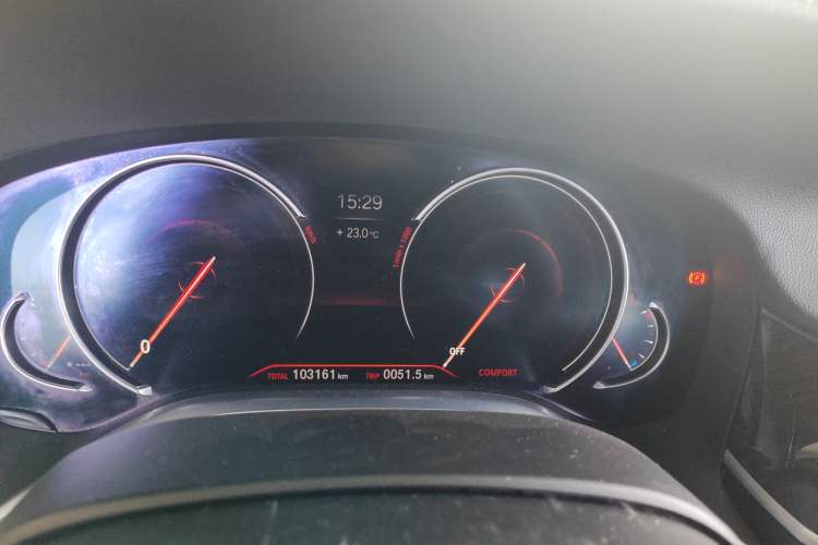 Used BMW 7 Series 2018 730Li Leading Model Excellence Package Odometer Close Up