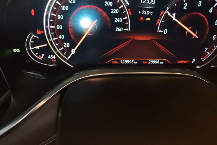 Used BMW 7 Series 2018 730Li Leading Model M Sport Package Odometer Close Up