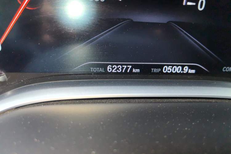Used BMW 7 Series 2018 730Li Leading Model Excellence Package Odometer Close Up