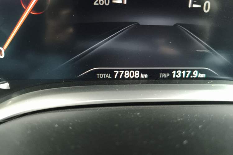 Used BMW 7 Series 2018 730Li Leading Model Excellence Package Odometer Close Up